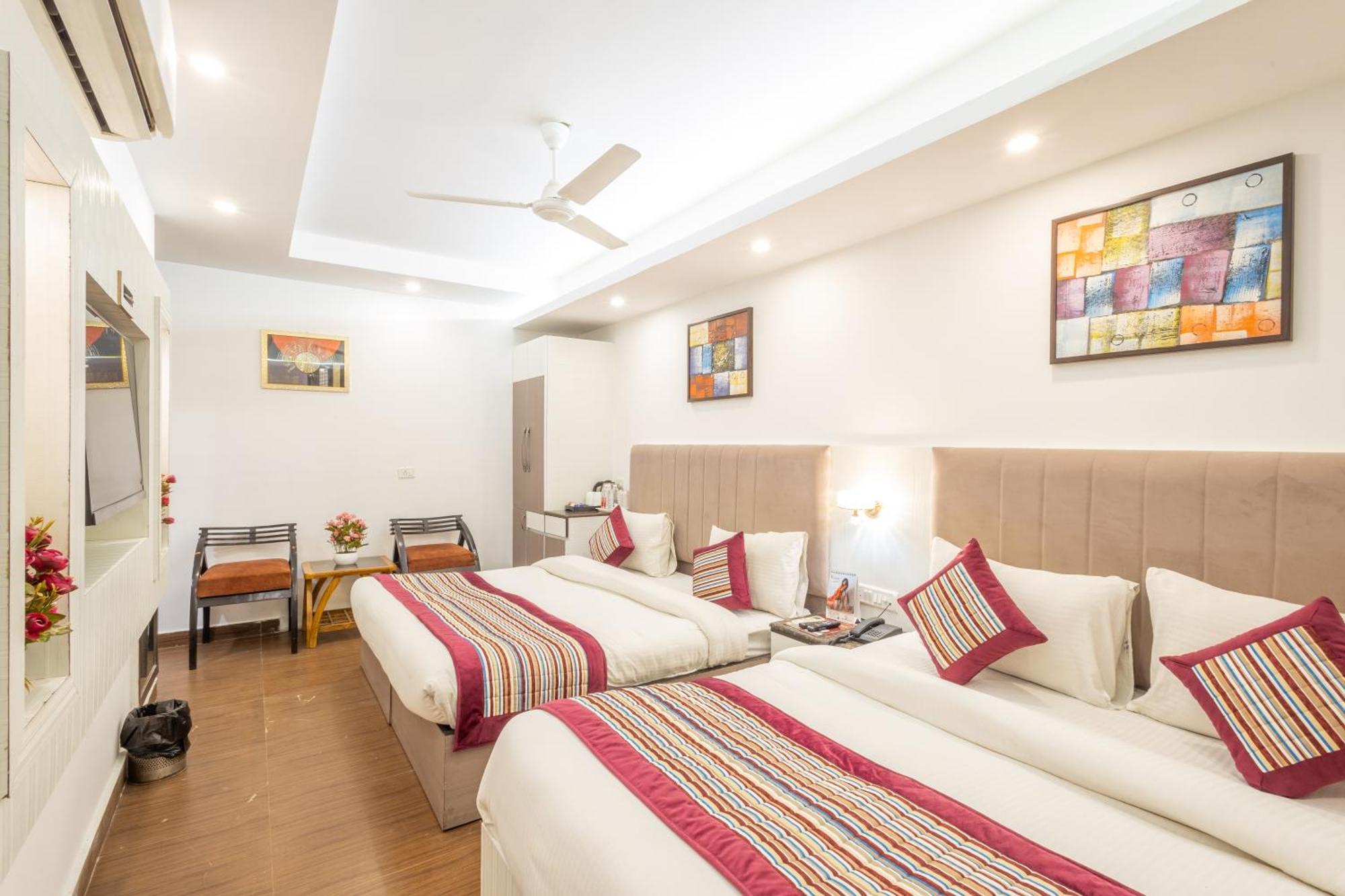 Hotel The Gold Inn - Karol Bagh Delhi Zewnętrze zdjęcie